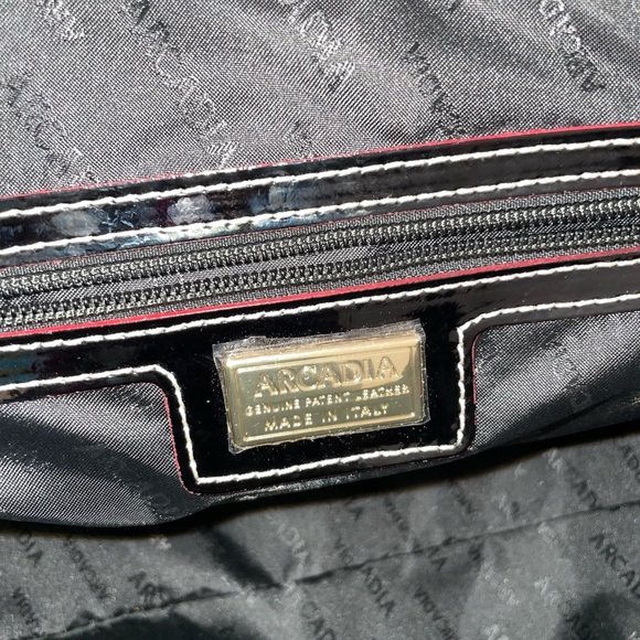 Arcadia - Clizia large top handles Patent Leather Purse - Picture 8 of 8